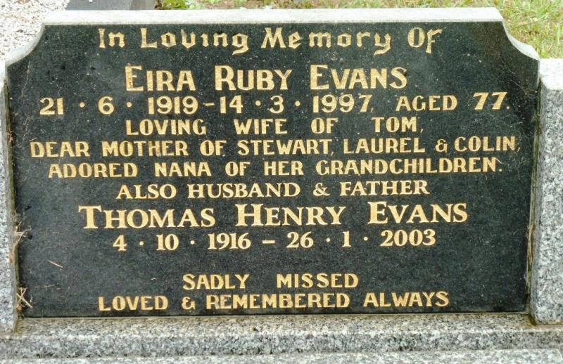 Eira_Ruby_Evans_NeeTrease_Headstone